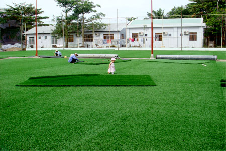 Địa chỉ thi công sân bóng cỏ nhân tạo chất lượng, chuyên nghiệp