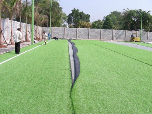 Thi công sân cỏ nhân tạo tại Hồ Chí Minh