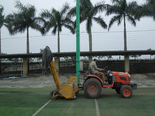 Bảo dưỡng cỏ nhân tạo tại Đà Lạt