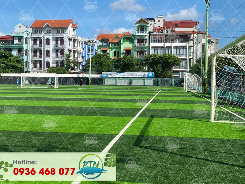 Sân bóng đá Trần Phú - TP Móng Cái - Quảng Ninh