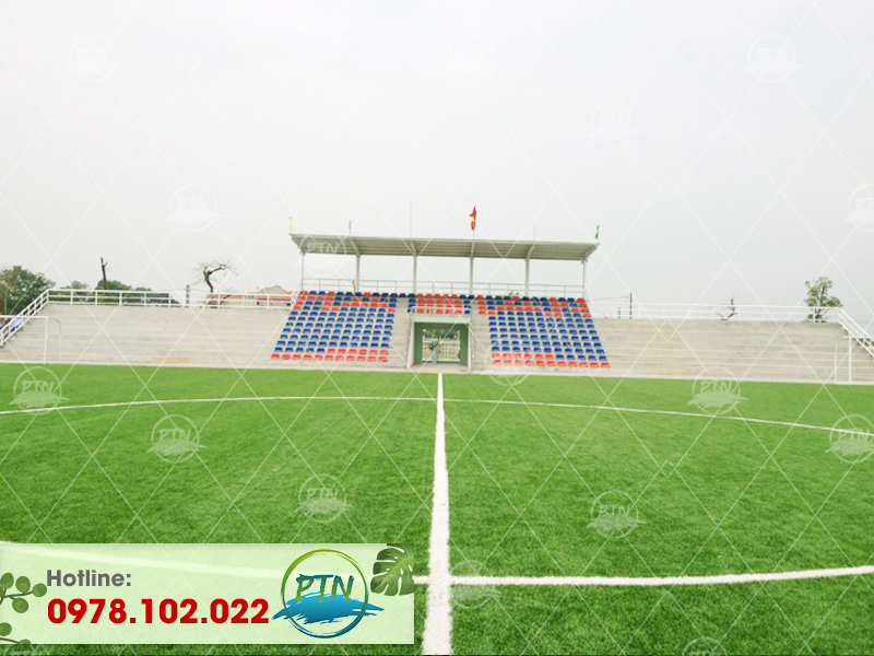 Thi công sân cỏ nhân tạo Hà Lan - Mạo Khê - Đông Triều - Quảng Ninh